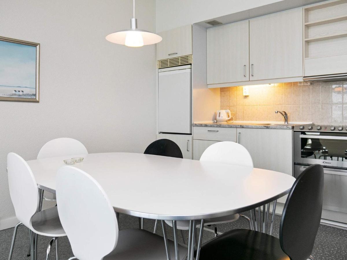 4 Person Holiday Home On A Holiday Park In Blokhus Esterno foto